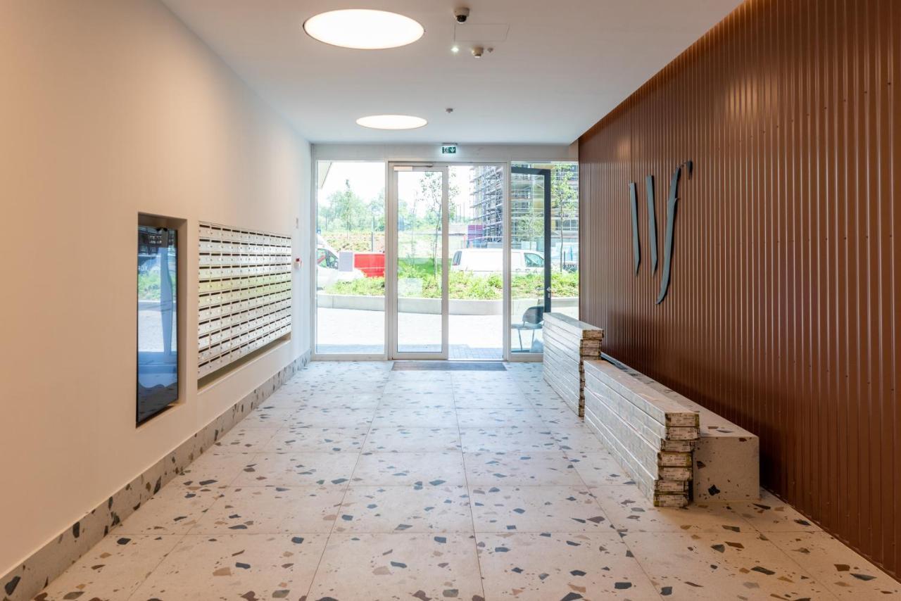 Sweet Home Apartman , 30Sqm Studio, Free Private Parking, Mountain View, Balcony, 20 Min From Downtown Budapest Esterno foto